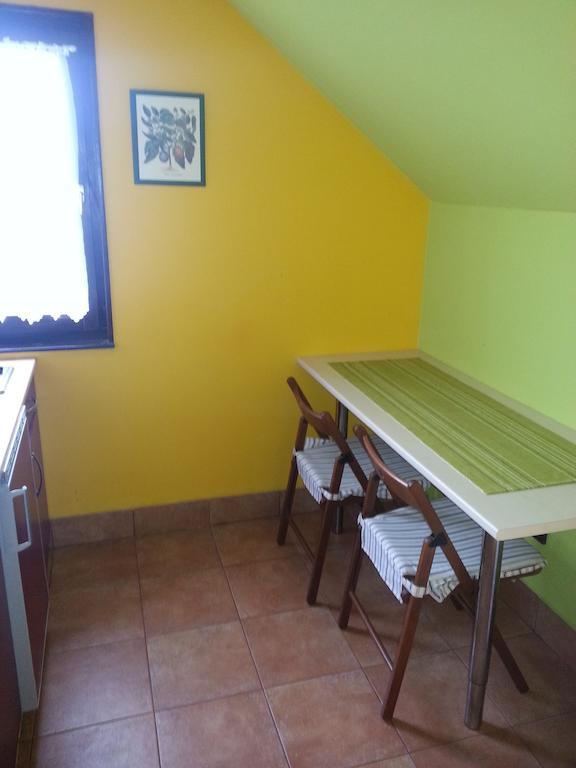 Апартаменты Nador Apartman Балатонлелле Номер фото
