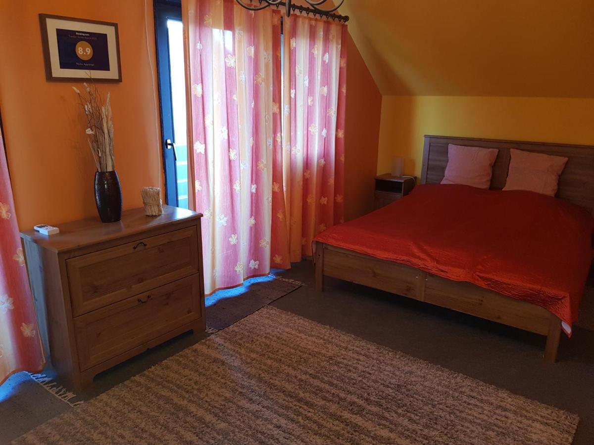 Апартаменты Nador Apartman Балатонлелле Экстерьер фото